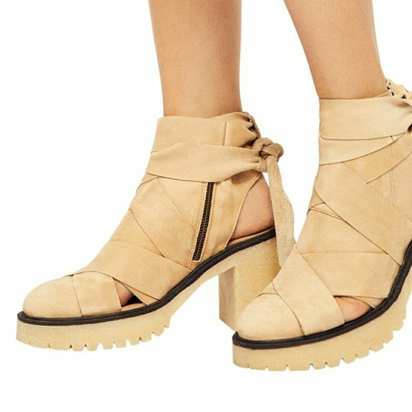 ❤️ NWT/BOX Free People shoes & gift - Picture 12 of 13